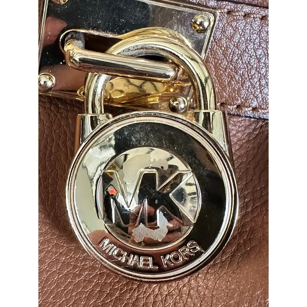 EUC Michael Kors Hamilton Large Studded Leather Tote Brown Gold Lock & Key Chain